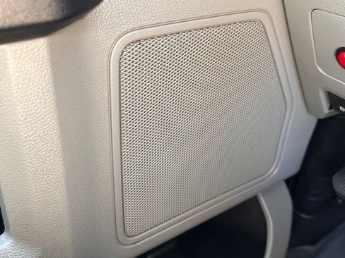 Used 2017 Ford F250 XL w/ Power Equipment Group AWD/4WD image 18