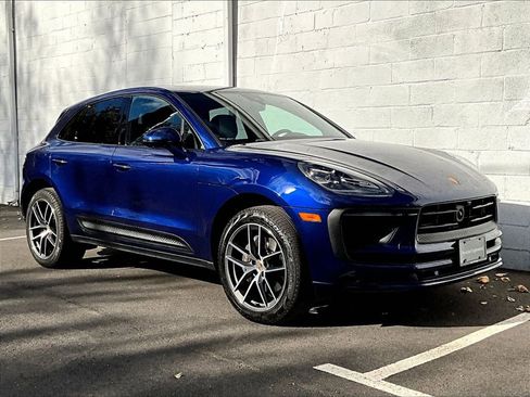 Used 2025 Porsche Macan image 7