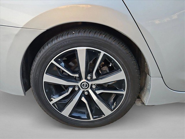 Used 2022 Nissan Maxima SV w/ Floor Mat Group FWD image 18