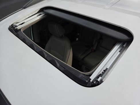 Certified 2023 Honda Odyssey Elite image 4