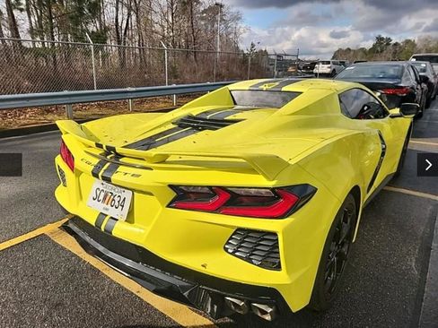 Used 2021 Chevrolet Corvette Stingray Preferred Conv w/ Z51 Performance Package RWD image 4