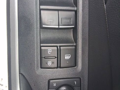 Used 2024 Toyota RAV4 XLE image 19