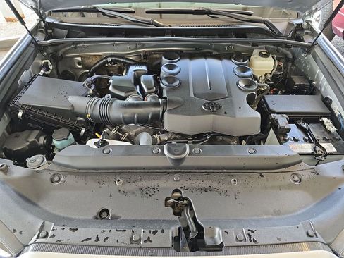 Used 2024 Toyota 4Runner SR5 image 31