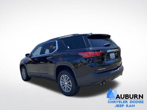 Used 2023 Chevrolet Traverse LT FWD image 5