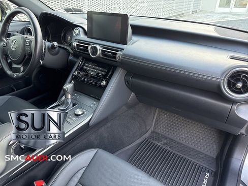 Used 2022 Lexus IS 350 F Sport image 6