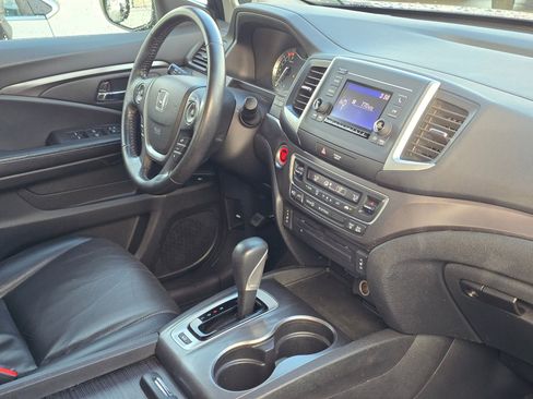 Used 2017 Honda Ridgeline RTL image 32