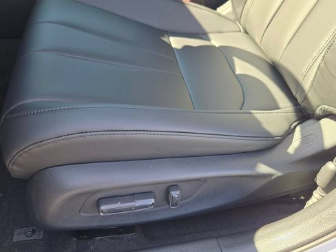 New 2026 Acura Integra FWD image 23