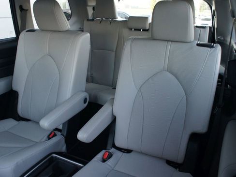 Used 2026 Toyota Grand Highlander Limited image 21