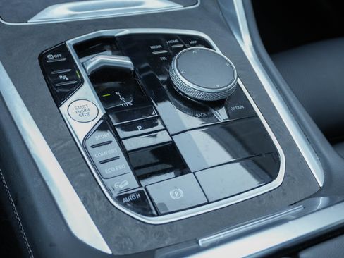 Certified 2024 BMW X6 xDrive40i w/ Premium Package image 26