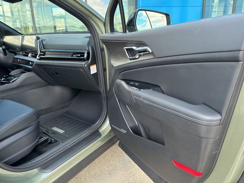 Used 2025 Kia Sportage X-Line AWD/4WD image 16