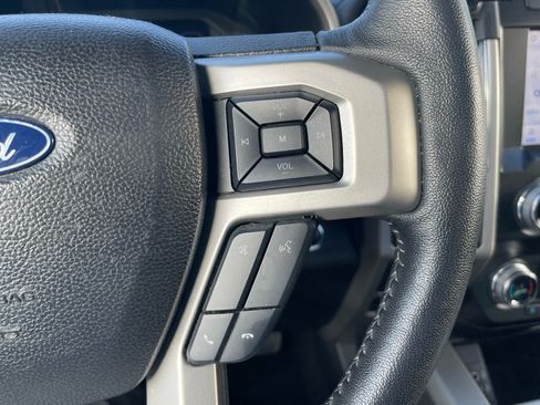 Used 2020 Ford F150 Lariat w/ Equipment Group 502A Luxury AWD/4WD image 12