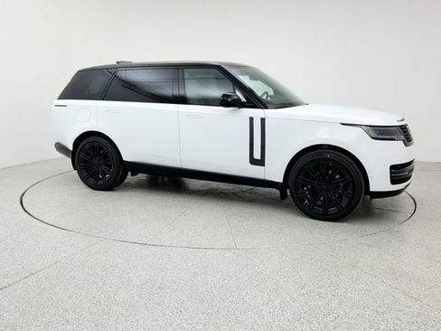 New 2026 Land Rover Range Rover Long Wheelbase SE image 3