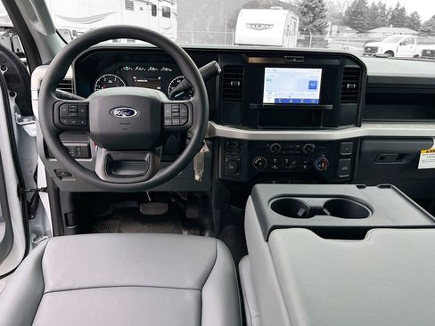 New 2026 Ford F550 4x4 Crew Cab image 23