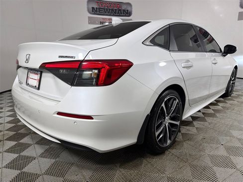 Used 2024 Honda Civic Touring image 5