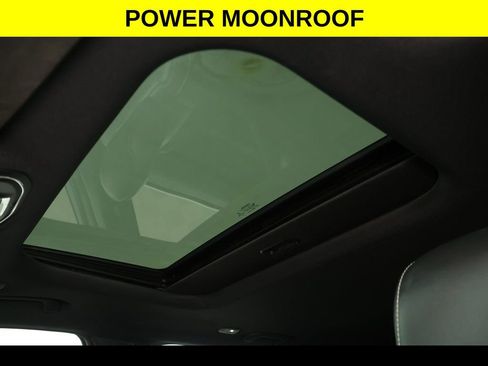 Used 2023 Jeep Grand Cherokee Altitude AWD/4WD image 3