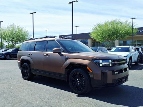 Used 2025 Hyundai Santa Fe Calligraphy FWD image 8