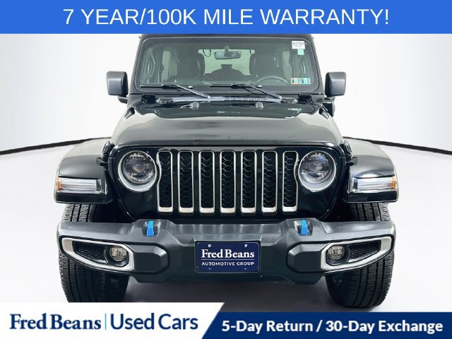Used 2023 Jeep Wrangler Unlimited Sahara w/ Cold Weather Group AWD/4WD image 2
