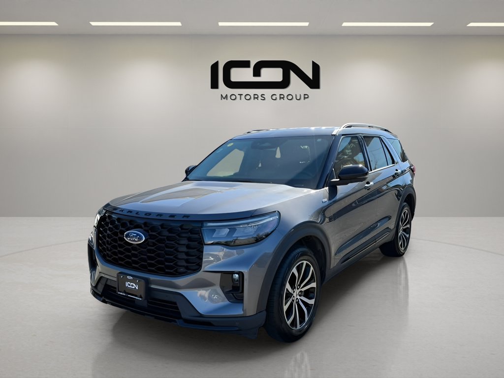 Used 2025 Ford Explorer ST-Line AWD/4WD image 1