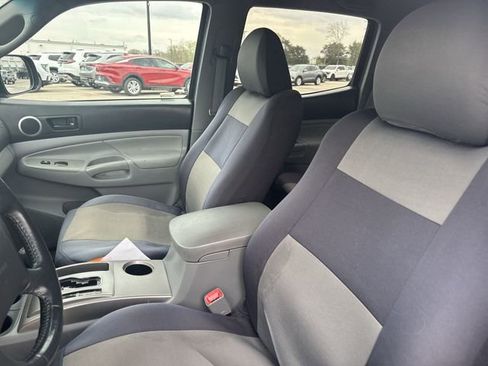 Used 2010 Toyota Tacoma 4x4 Double Cab image 17