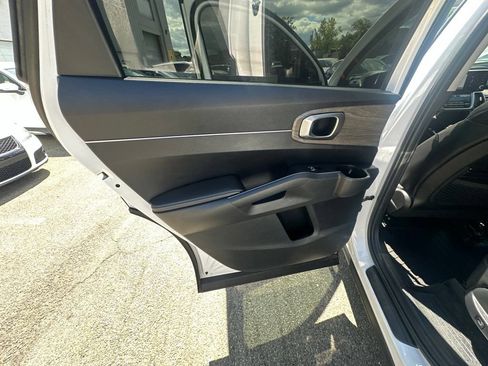 Used 2023 Kia Sorento S w/ Panoramic Sunroof Package AWD/4WD image 25