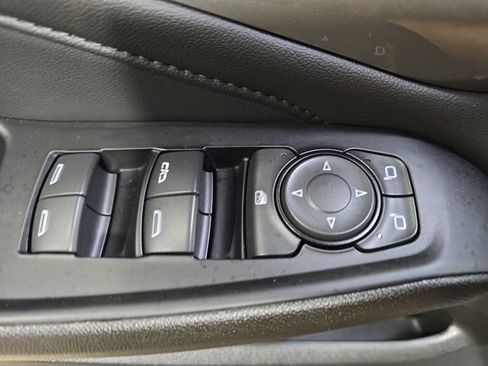 Used 2023 Chevrolet Traverse LT w/ LPO, Floor Liner Package FWD image 30