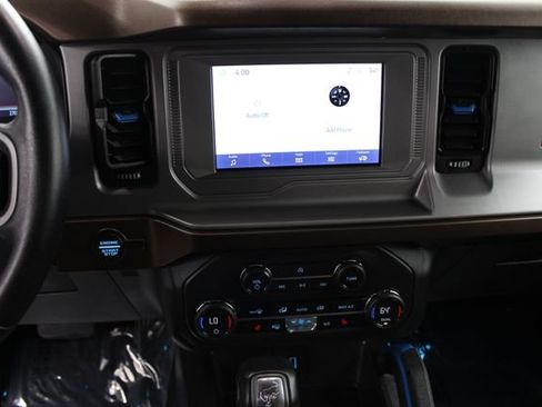 Used 2023 Ford Bronco Outer Banks image 16