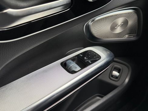 Certified 2024 Mercedes-Benz CLE 300 4MATIC Coupe image 17