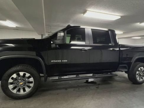 Used 2024 Chevrolet Silverado 2500 LT w/ All Star Edition AWD/4WD image 4