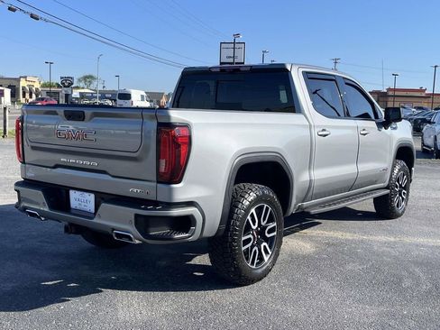 Used 2025 GMC Sierra 1500 AT4 w/ AT4 Premium Package AWD/4WD image 4