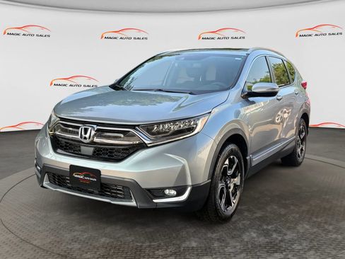 Used 2019 Honda CR-V Touring image 1