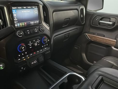 Used 2021 Chevrolet Silverado 1500 High Country w/ Technology Package image 20