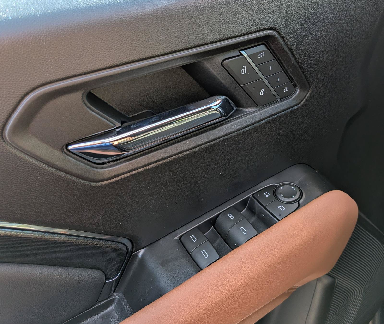 New 2026 GMC Canyon AT4 w/ Technology Plus Package AWD/4WD image 13