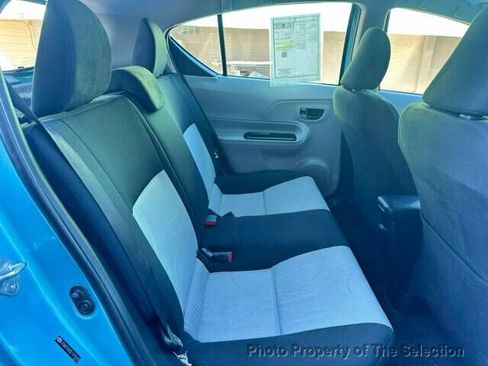 Used 2014 Toyota Prius C Two image 33