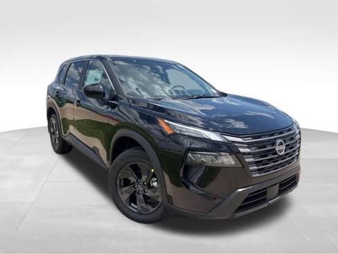 New 2026 Nissan Rogue SV FWD image 2