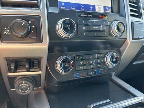 Used 2020 Ford F350 Platinum AWD/4WD image 35