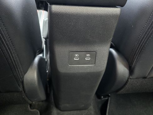 Certified 2025 Nissan Kicks SR FWD image 25