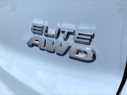 Used 2023 Honda Passport Elite image 9