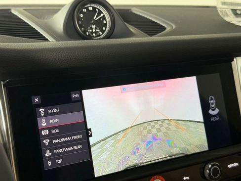 New 2026 Porsche Macan image 34