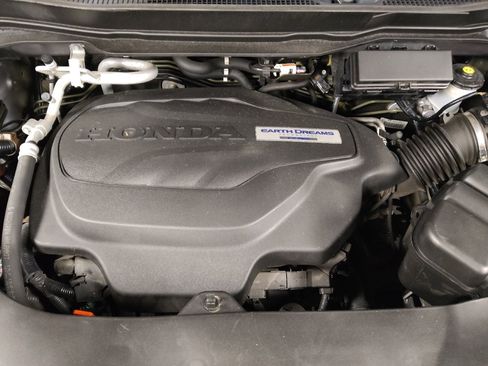 Used 2019 Honda Pilot Touring image 30