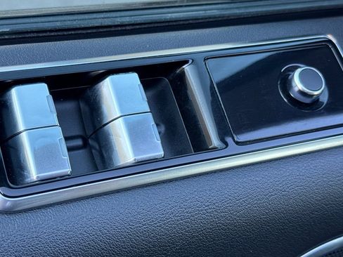 Used 2019 Land Rover Range Rover Sport HSE image 11