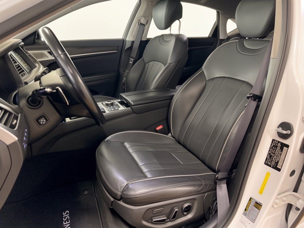 Used 2018 Genesis G80 5.0 Ultimate RWD image 5