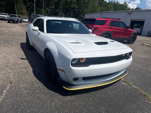 Used 2023 Dodge Challenger R/T Scat Pack RWD image 2