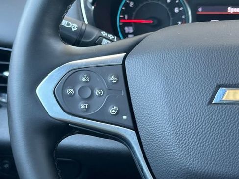 Used 2023 Chevrolet Traverse LT w/ LT Premium Package FWD image 31