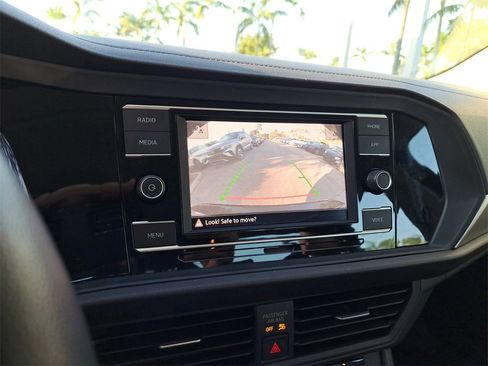 Used 2021 Volkswagen Jetta S w/ Driver Assistance Package image 23