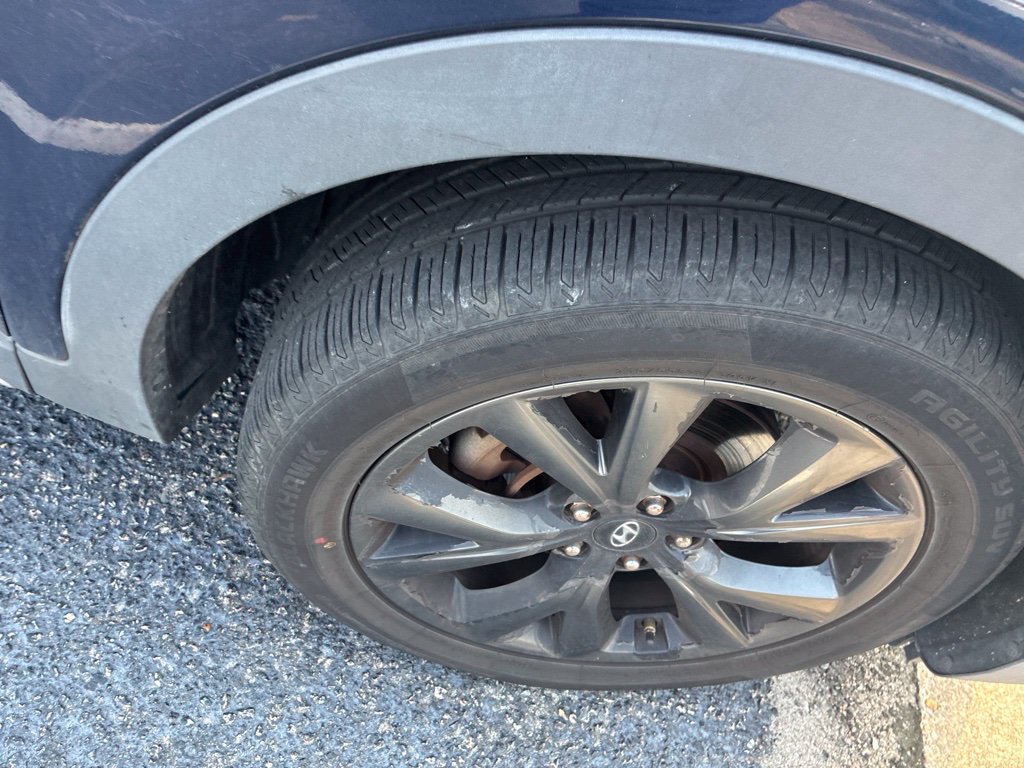 Used 2017 Hyundai Santa Fe Sport FWD image 11