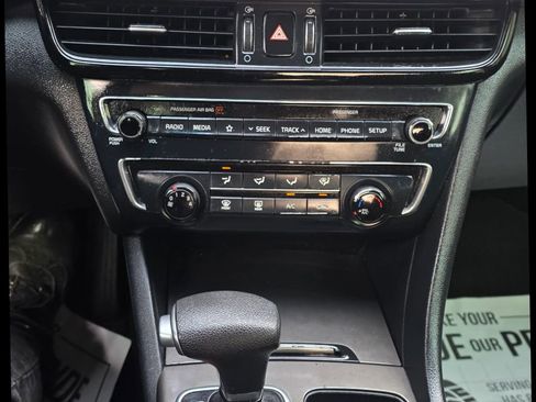 Used 2019 Kia Optima LX image 14