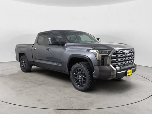 Used 2024 Toyota Tundra Platinum AWD/4WD image 7
