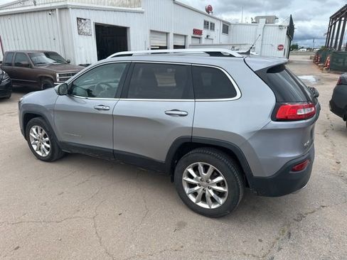 Used 2015 Jeep Cherokee Limited AWD/4WD image 16