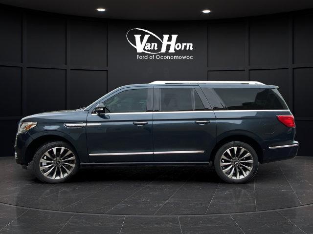 Used 2021 Lincoln Navigator L Reserve w/ Luxury Package AWD/4WD image 4