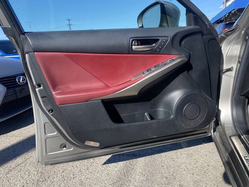 Used 2018 Lexus IS 300 image 14